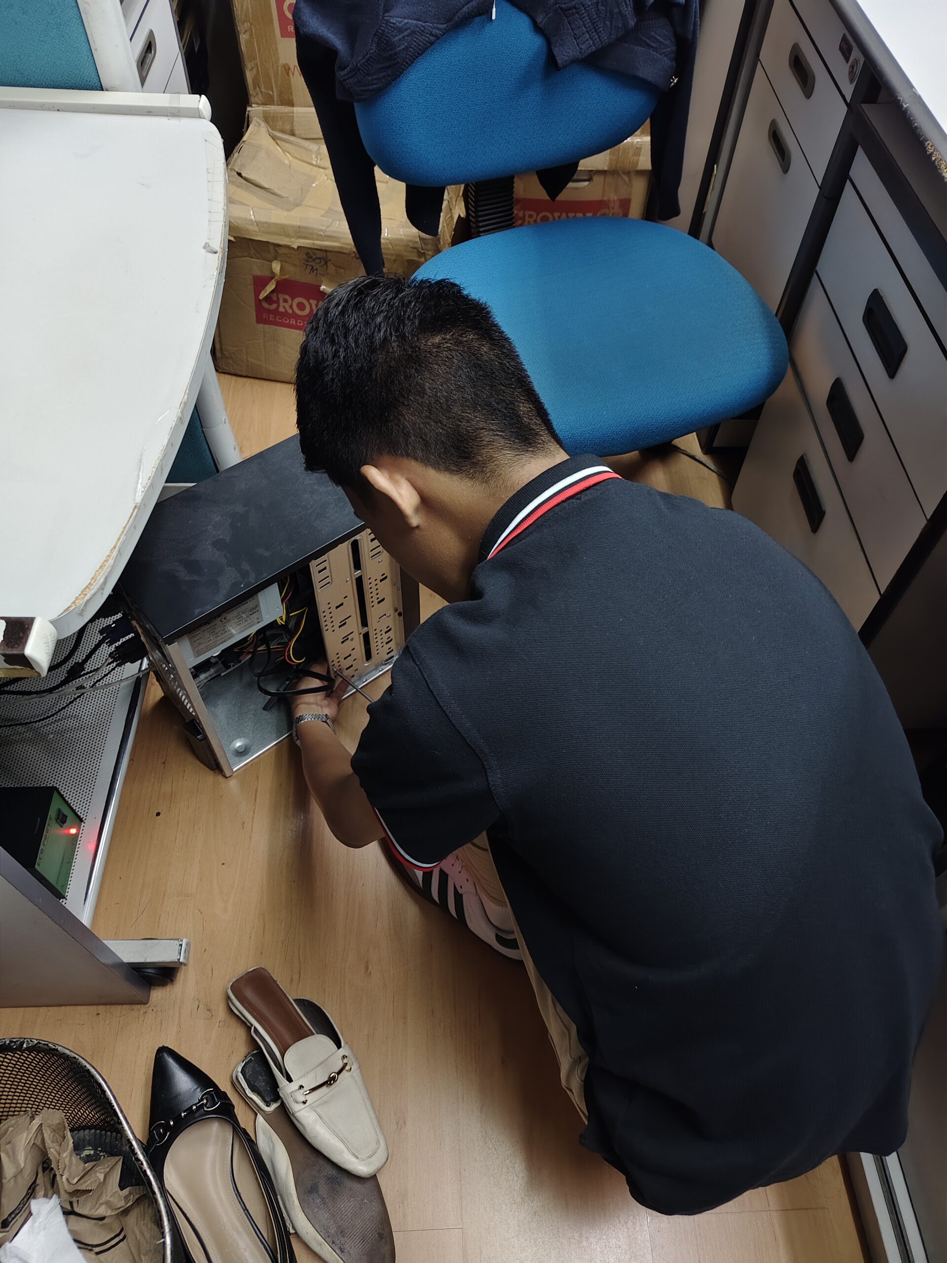 Troubleshooting computer hardware